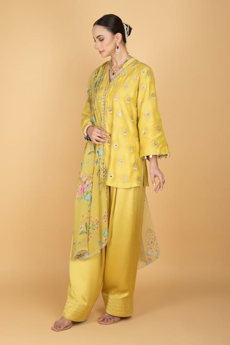 Tanu Malhotra_Yellow Cotton, Silk, Modal, Organza Embroidery Round Neck Lime Kurta Pant Set _at_Aza_Fashions