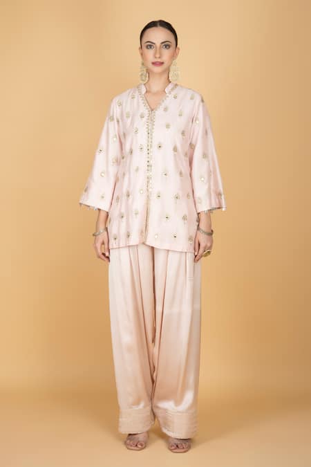 Tanu Malhotra_Pink Cotton, Silk, Modal, Organza Embroidery V-neck Designer Kurta Pant Set _Online_at_Aza_Fashions