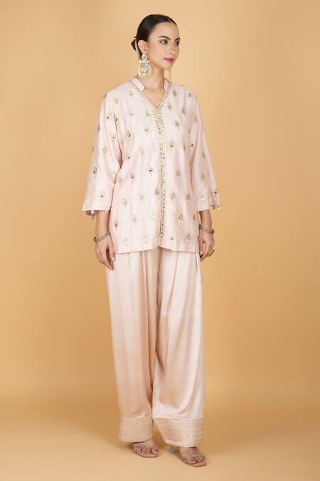 Tanu Malhotra_Pink Cotton, Silk, Modal, Organza Embroidery V-neck Designer Kurta Pant Set _at_Aza_Fashions
