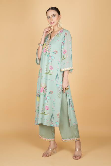 Shop_Tanu Malhotra_Green Georgette, Modal, Silk, Organza Embroidery V-neck Floral Kurta Set_Online_at_Aza_Fashions