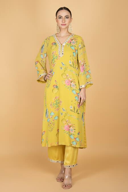 Buy_Tanu Malhotra_Lime Georgette, Modal, Silk, Organza Embroidery V-neck Floral Kurta Set _Online_at_Aza_Fashions