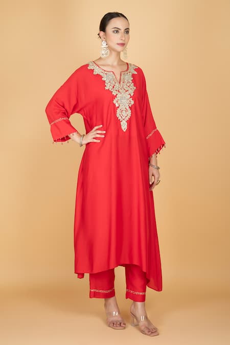 Tanu Malhotra_Red Cotton, Silk Embroidery Round Neck Kaftaan And Pant Set _Online_at_Aza_Fashions