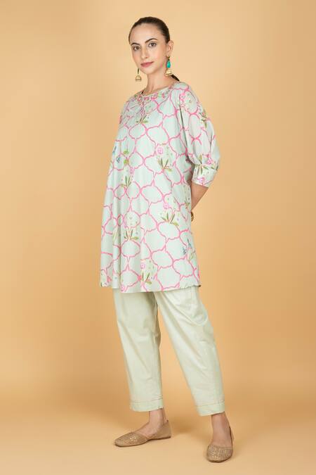 Buy_Tanu Malhotra_Green Cotton Embroidery Round Neck Floral Print Short Kurta And Pant Set _Online_at_Aza_Fashions
