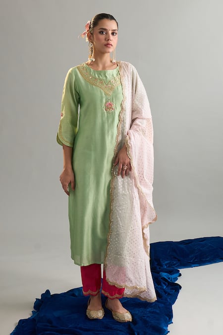 Buy_Anantaa By Roohi X AZA_Green Silk, Chanderi Embroidery, Sequins Round Neck Kurta Pant Set 