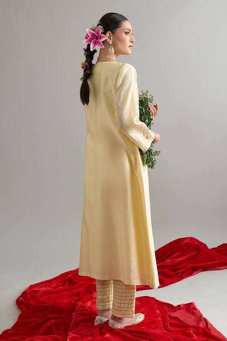 Shop Anantaa By Roohi X AZA Yellow Silk, Chanderi Gota Patti, Sequins, Embroidery V-neck Light Kurta Set Online at Aza Fashions Shop_Anantaa By Roohi X AZA_Yellow Silk, Chanderi Gota Patti, Sequins, Embroidery V-neck Light Kurta Set _Online_at_Aza_Fashions