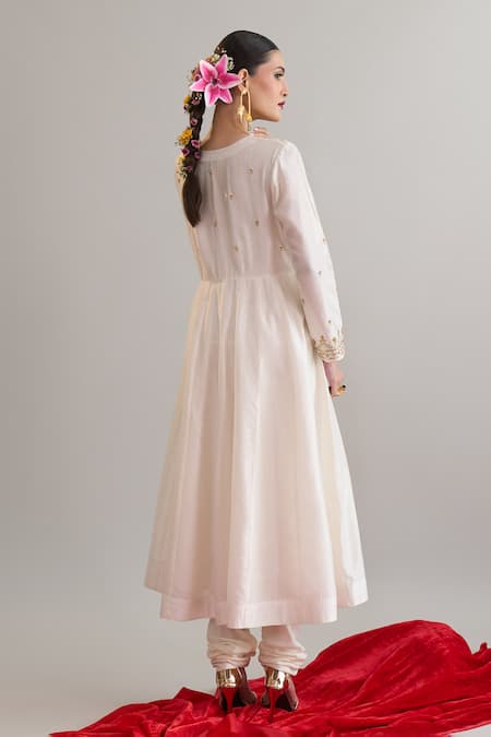 Buy_Anantaa By Roohi X AZA_Off White Silk, Chanderi, Cotton, Shantoon Sequins, Embroidered Anarkali Set _Online_at_Aza_Fashions