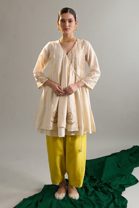 Buy Anantaa By Roohi X AZA Cream , , Sequins, Zari, Cut Anarkali And Yellow Salwar Online at Aza Fashions Buy_Anantaa By Roohi X AZA_Cream , , Sequins, Zari, Cut Anarkali And Yellow Salwar _Online_at_Aza_Fashions