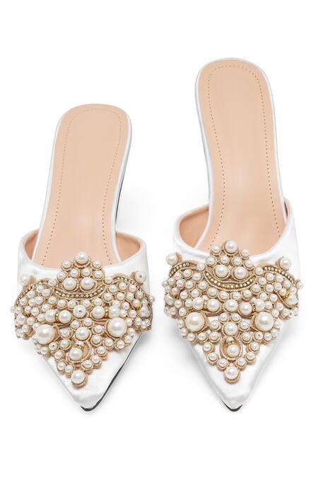 Buy_NR By Nidhi Rathi_White Pearls Embellished Stiletto Heels 