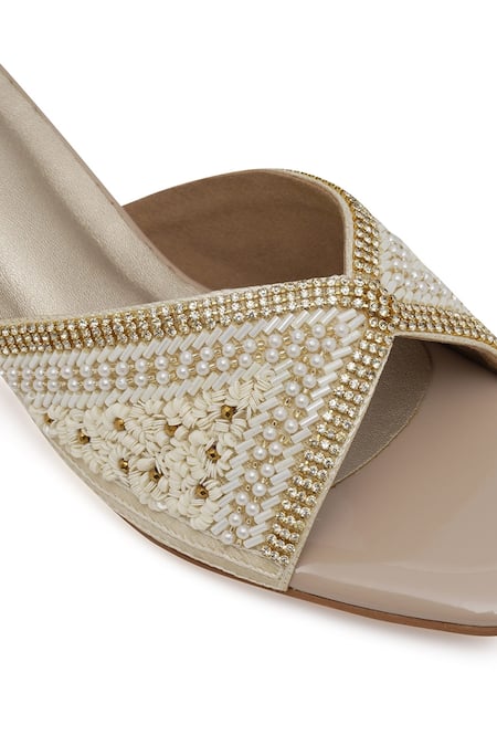 Buy_NR By Nidhi Rathi_Gold Beads, Sequins Luxe Embellished Block Heel Sandals 