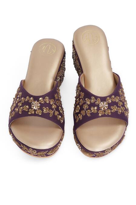NR By Nidhi Rathi_Purple Embroidery Western Embellished Velvet Wedge Sandals _at_Aza_Fashions
