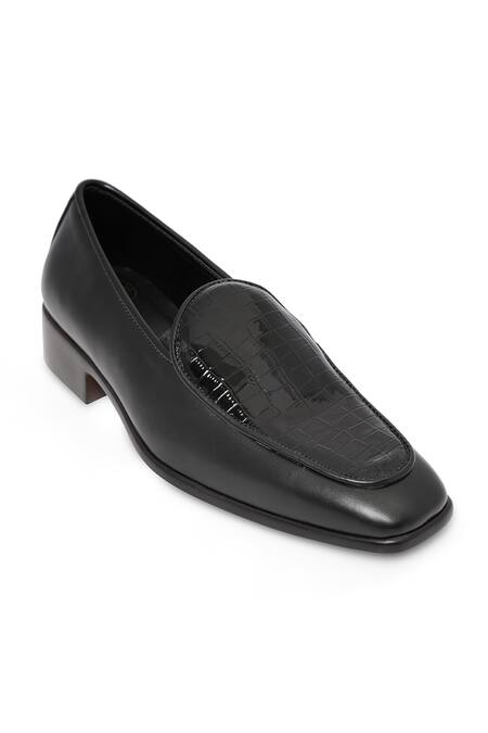 Buy_NR By Nidhi Rathi_Black Glossy Patent Loafers 