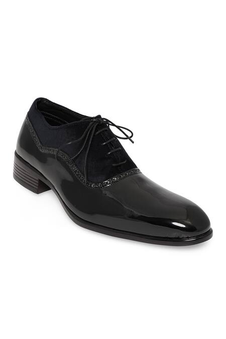 Buy_NR By Nidhi Rathi_Black Gloss Patent Oxford Shoes _Online_at_Aza_Fashions