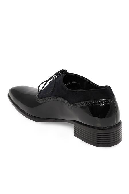 Shop_NR By Nidhi Rathi_Black Gloss Patent Oxford Shoes _Online_at_Aza_Fashions