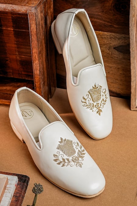 NR By Nidhi Rathi White & Gold Embroidered Slip-On Derbys 
