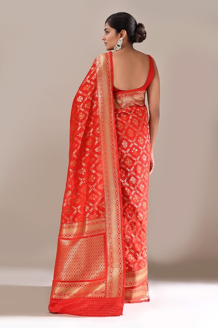 Samyukta Singhania Jaal Weave Banarasi Silk Saree With Running Blouse 