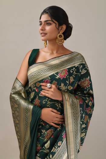 Samyukta Singhania Green Flower Weave Banarasi Silk Saree With Running Blouse at Aza Fashions Samyukta Singhania_Green Flower Weave Banarasi Silk Saree With Running Blouse _at_Aza_Fashions
