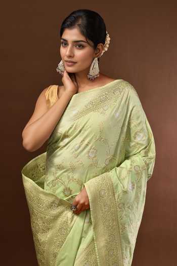 Samyukta Singhania_Green Flower Weave Banarasi Silk Saree With Running Blouse _Online_at_Aza_Fashions