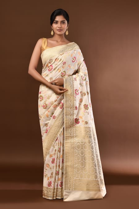Samyukta Singhania Flower Banarasi Silk Saree With Running Blouse 