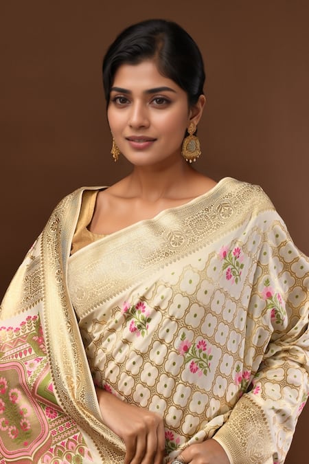 Samyukta Singhania White Flower Jaal Weave Banarasi Silk Saree With Running Blouse Online at Aza Fashions Samyukta Singhania_White Flower Jaal Weave Banarasi Silk Saree With Running Blouse _Online_at_Aza_Fashions