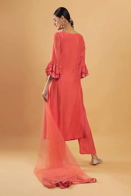 Bha Sha Thread Work Chanderi Kurta Set 