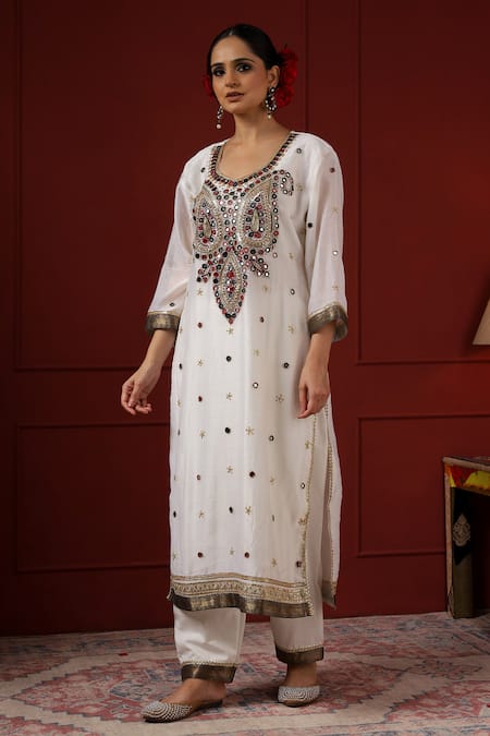 Sheeshakari_White Silk Beads, Sequins Round Neck Embellished Kurta Pant Set _Online_at_Aza_Fashions