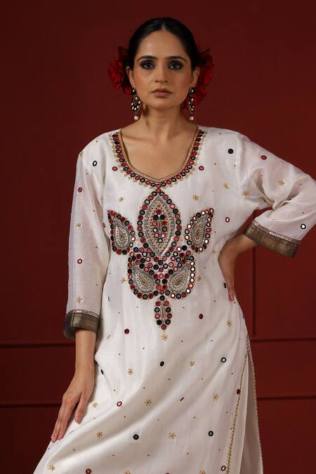 Shop_Sheeshakari_White Silk Embroidery, Sequins Round Neck Kurta Set _Online_at_Aza_Fashions