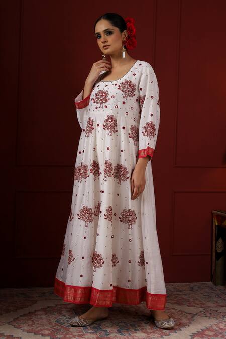 Buy_Sheeshakari_White Silk Sequins, Embroidery Round Neck Floral Anarkali Set _Online_at_Aza_Fashions