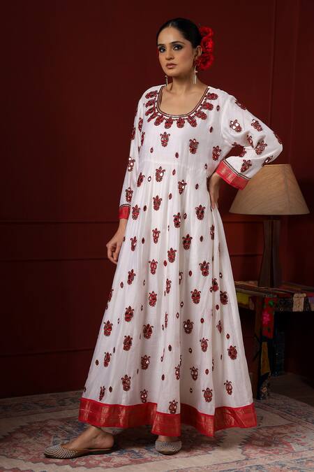 Buy_Sheeshakari_White Silk Embroidery Round Neck Designer Anarkali Set _Online_at_Aza_Fashions