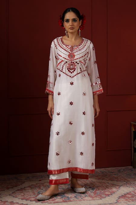 Buy_Sheeshakari_White Silk Sequins, Embroidery Round Neck Designer Kurta Set _Online_at_Aza_Fashions