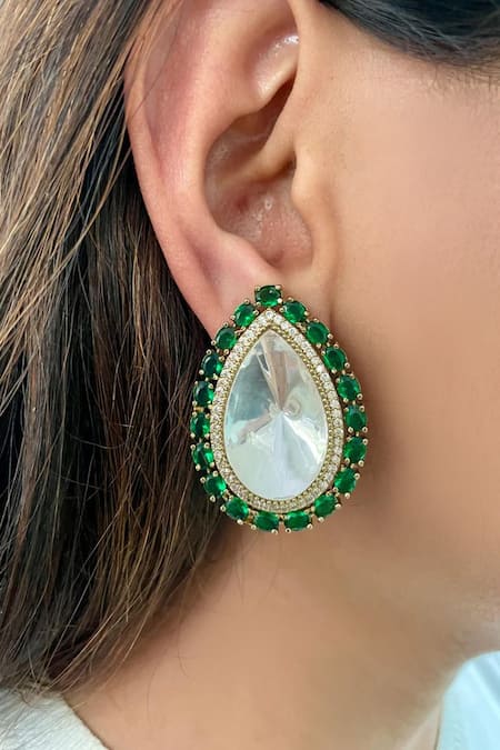 PRERTO Emerald Kundan Tear Drop Necklace Set 