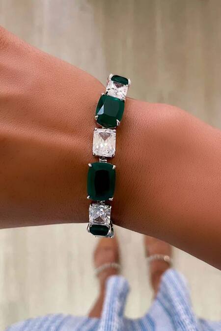 PRERTO_Emerald Green Stones, Diamonds Baguette Detail Necklace Set _Online_at_Aza_Fashions