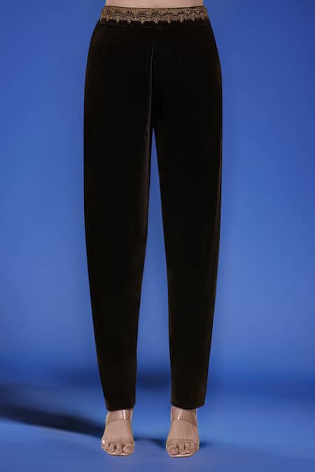 Samyukta Singhania_Black Polyester Embroidery Round Neck Velvet Jacket And Pant Set _at_Aza_Fashions