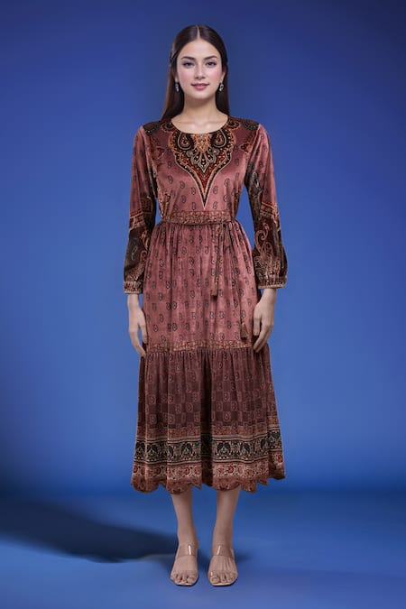 Buy_Samyukta Singhania_Pink Polyester Embroidery Round Neck Printed Dress With Belt 