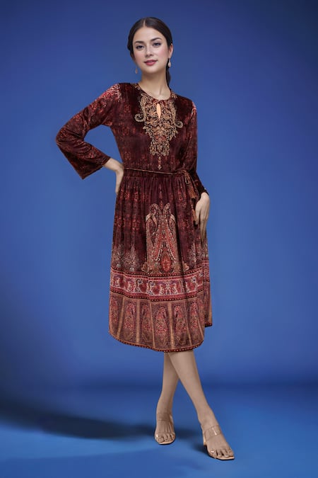 Samyukta Singhania_Burgundy Polyester Embroidery Keyhole Neck Velvet Dress With Belt _Online_at_Aza_Fashions