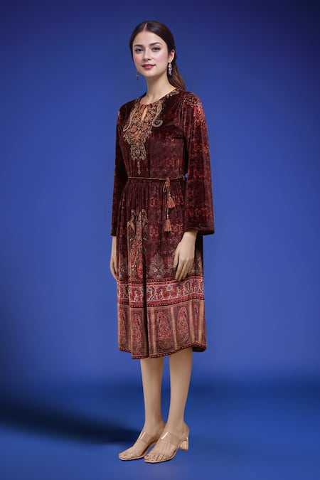 Buy_Samyukta Singhania_Burgundy Polyester Embroidery Keyhole Neck Velvet Dress With Belt _Online_at_Aza_Fashions