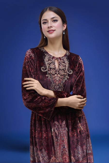Samyukta Singhania_Burgundy Polyester Embroidery Keyhole Neck Velvet Dress With Belt _at_Aza_Fashions