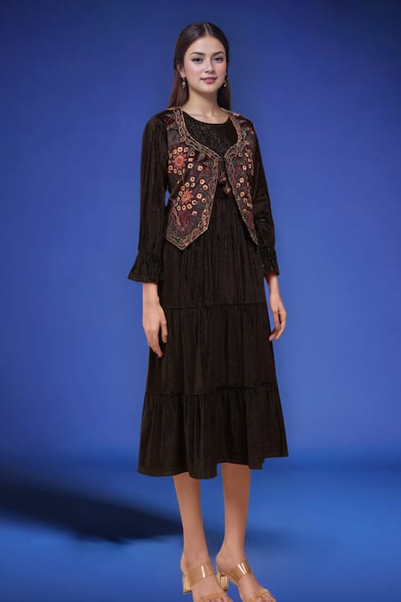 Samyukta Singhania_Black Polyester Embroidery Round Neck Dress With Jacket _at_Aza_Fashions