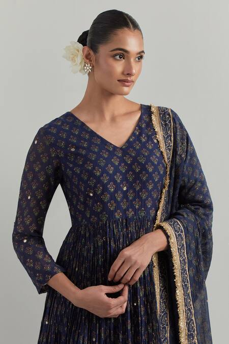 Buy Ikshita Choudhary Blue Chanderi Embroidery V-neck Block Printed Anarkali Set Buy_Ikshita Choudhary_Blue Chanderi Embroidery V-neck Block Printed Anarkali Set