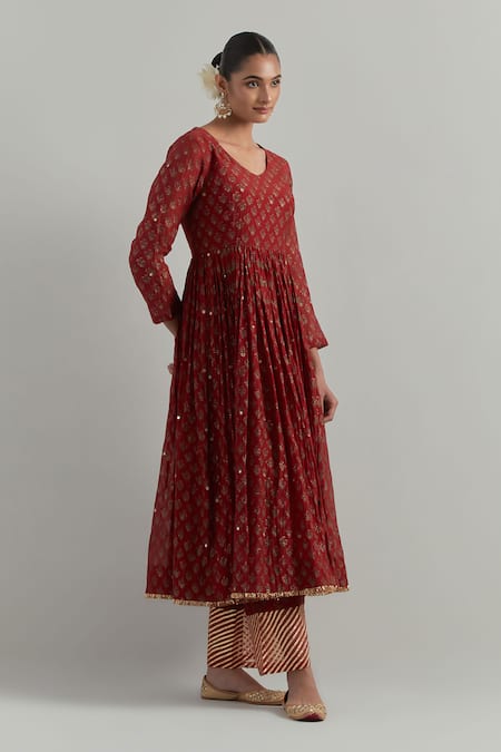 Ikshita Choudhary Red Chanderi Embroidery V-neck Block Printed Anarkali Set Online at Aza Fashions Ikshita Choudhary_Red Chanderi Embroidery V-neck Block Printed Anarkali Set _Online_at_Aza_Fashions