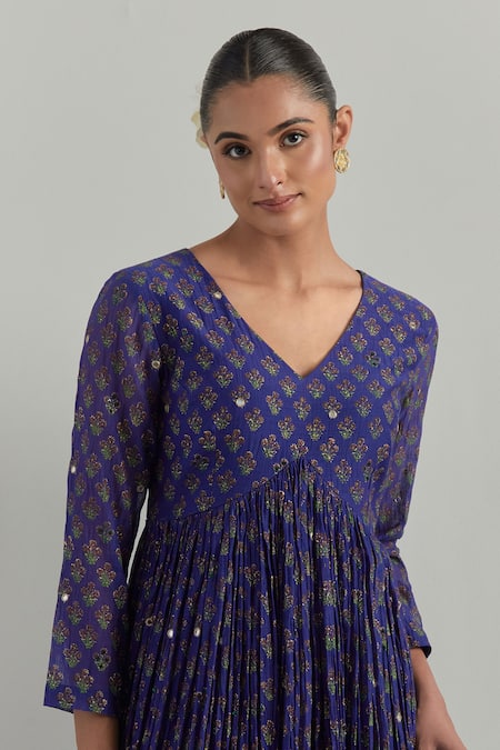 Ikshita Choudhary Blue Chanderi Embroidery V-neck Block Printed Anarkali Set Online at Aza Fashions Ikshita Choudhary_Blue Chanderi Embroidery V-neck Block Printed Anarkali Set _Online_at_Aza_Fashions