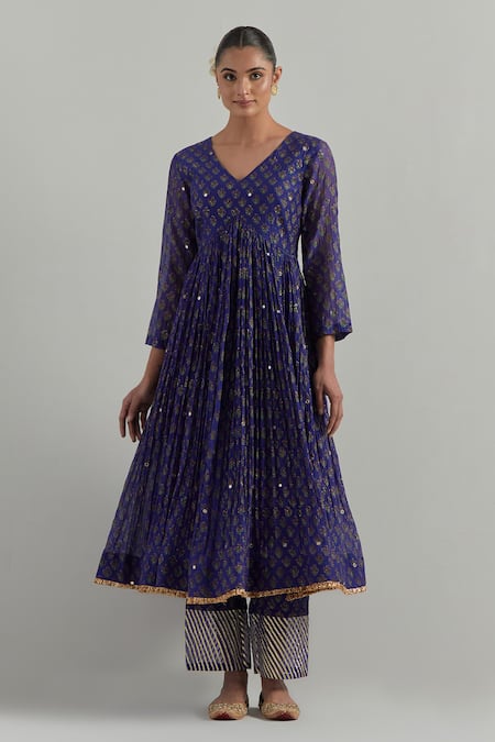 Shop Ikshita Choudhary Blue Chanderi Embroidery V-neck Block Printed Anarkali Set Shop_Ikshita Choudhary_Blue Chanderi Embroidery V-neck Block Printed Anarkali Set