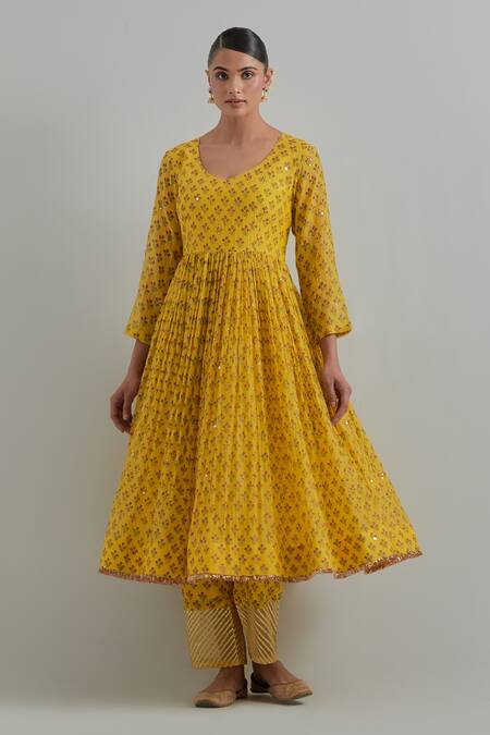 Shop_Ikshita Choudhary_Yellow Chanderi Embroidery Round Neck Block Printed Anarkali Set 