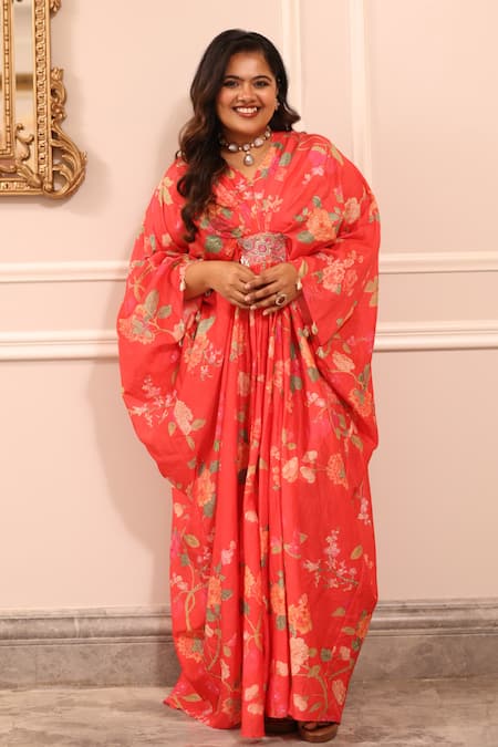 Paulmi And Harsh Pink Round Neck Floral Print Kaftan  