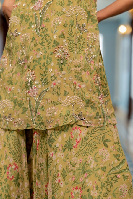 Shop Paulmi And Harsh Green Georgette, Shantoon Embroidery V-neck Floral Printed Kurta Sharara Set Online at Aza Fashions Shop_Paulmi And Harsh_Green Georgette, Shantoon Embroidery V-neck Floral Printed Kurta Sharara Set _Online_at_Aza_Fashions