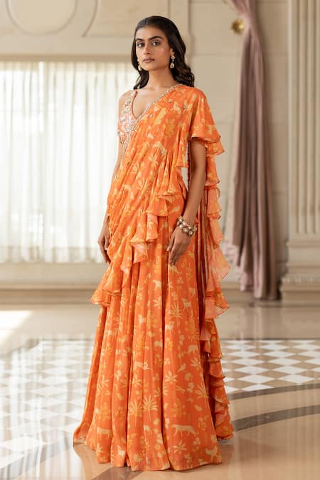 Buy_Paulmi And Harsh_Orange Georgette Embroidery V-neck Pre-draped Saree Set _Online_at_Aza_Fashions