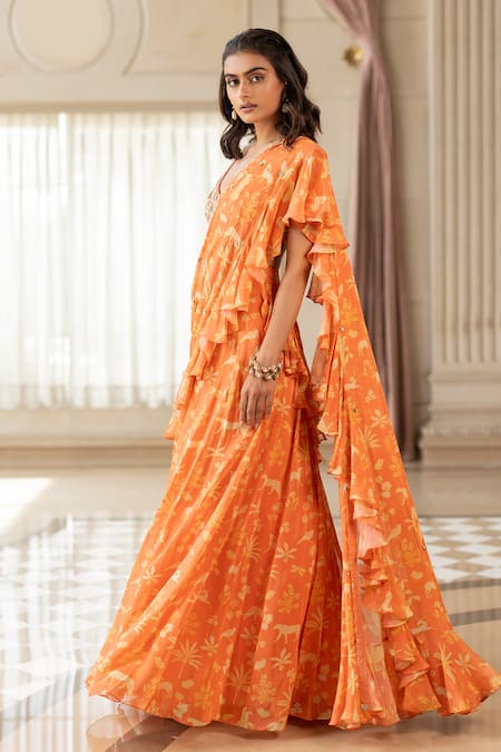 Buy_Paulmi And Harsh_Orange Georgette Embroidery V-neck Pre-draped Saree Set 