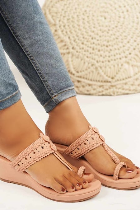 The Madras Trunk Pink Cut Work Haiku Wedges Rang