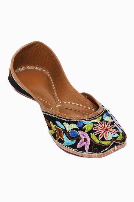 NR By Nidhi Rathi Black Multicoloured Embroidered Leather Juttis Online at Aza Fashions NR By Nidhi Rathi_Black Multicoloured Embroidered Leather Juttis _Online_at_Aza_Fashions
