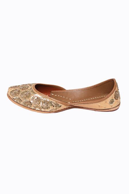 NR By Nidhi Rathi_Beige Embellished Leather Ethnic Juttis _Online_at_Aza_Fashions