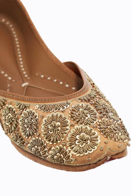 Buy_NR By Nidhi Rathi_Beige Embellished Leather Ethnic Juttis _Online_at_Aza_Fashions
